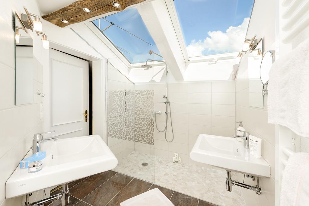 אוברסטדורף "Ferienwohnung Ess" - Annehmlichkeiten Von 4-Sterne Familien-Und Wellnesshotel Viktoria Koennen Mitbenutzt Werden מראה חיצוני תמונה
